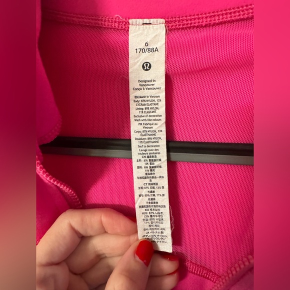 Lululemon define jacket (luon) in RARE sonic pink - Picture 5 of 6